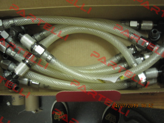43373 / 17 RIV502  Rivit